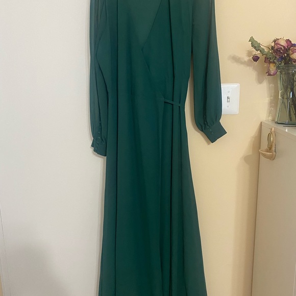 LULU’S EMERALD GREEN WRAP DRESS LONG SLEEVE - Picture 2 of 5